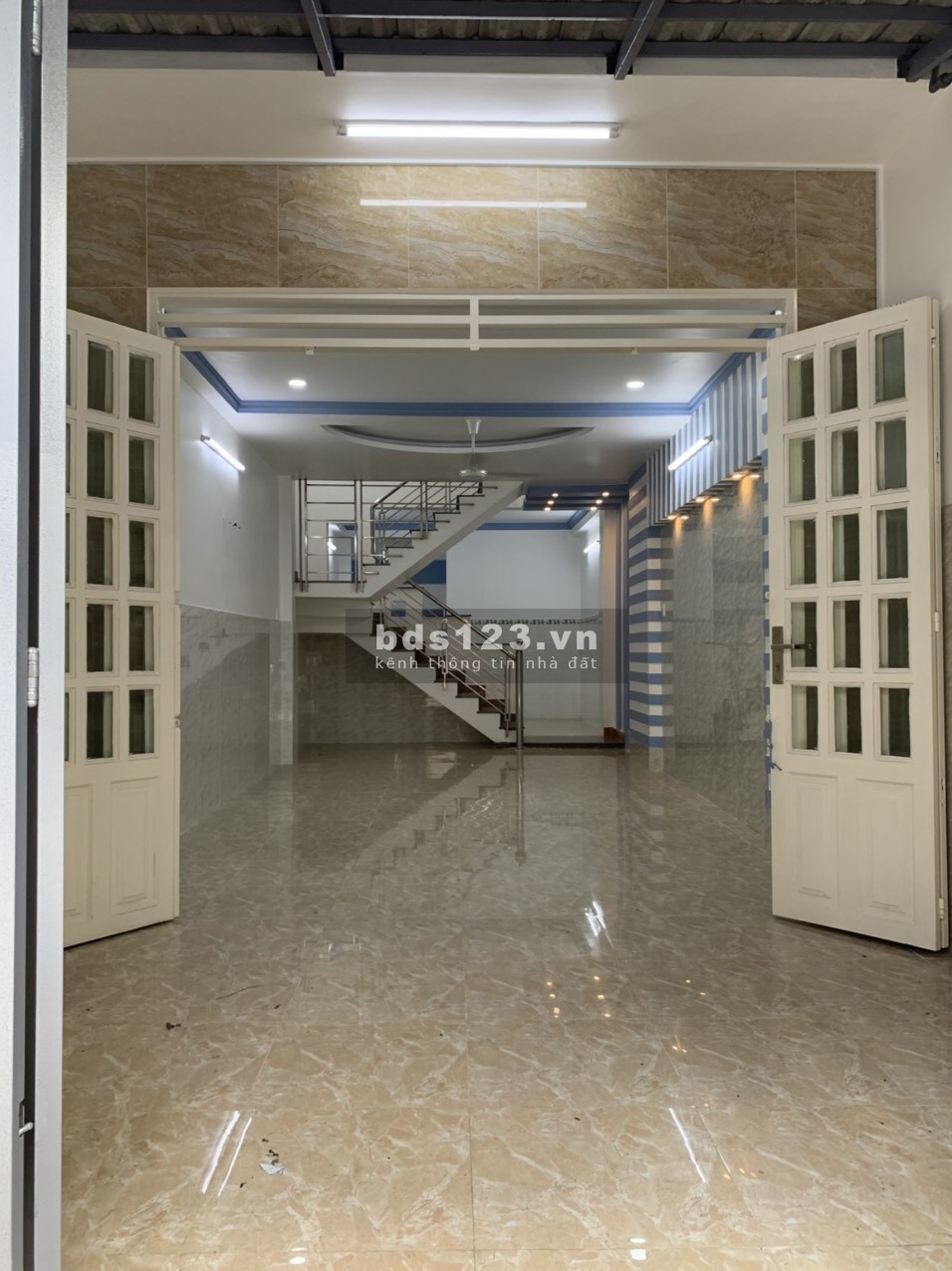 Bán nhà mới tinh 1 trệt 1 lầu đường số 8 Bình Tân khu an ninh, lh 0903844508