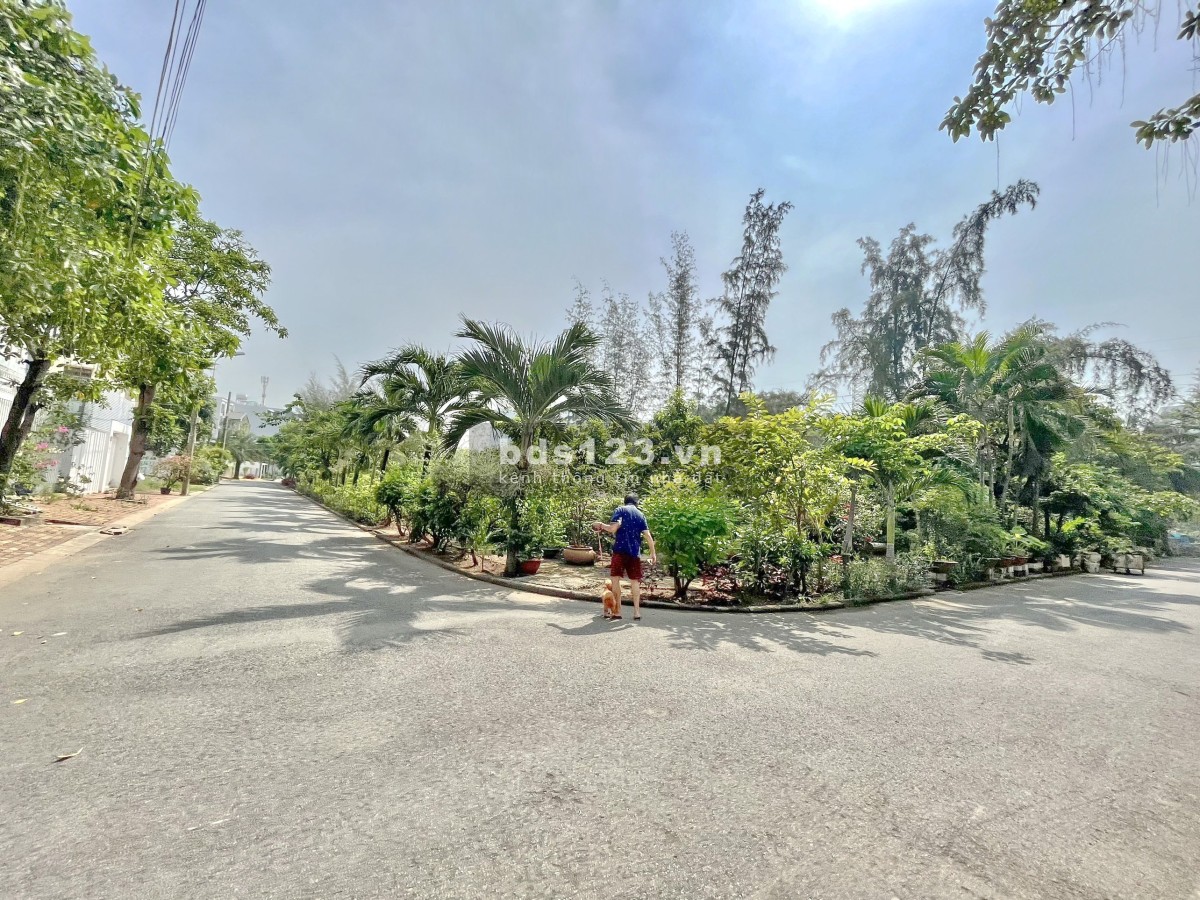 Bán nhà khu Nam Long Phú Thuận, Q.7 nhà chính chủ 2 lầu đường nhựa 10m