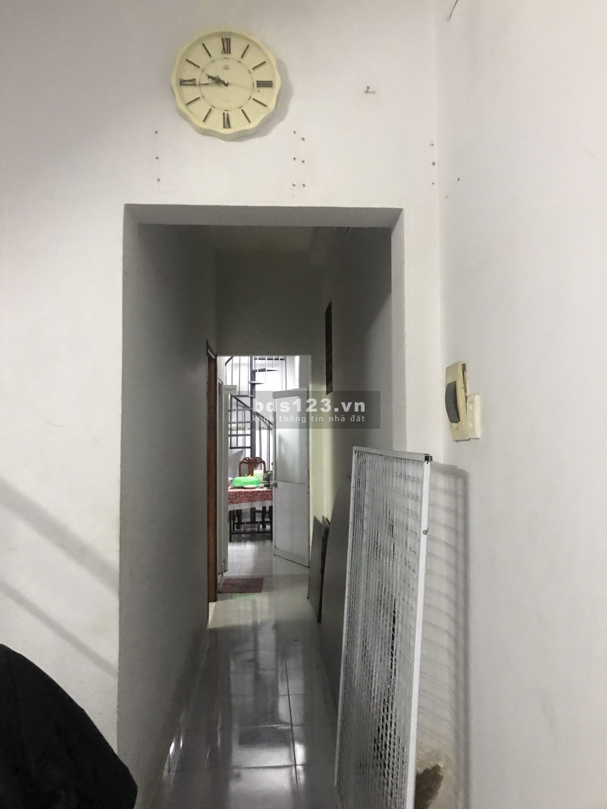 Cho thuê nhà 1 Trệt + 1 Lầu mặt tiền đường Hoàng Quốc Việt, giá 11tr