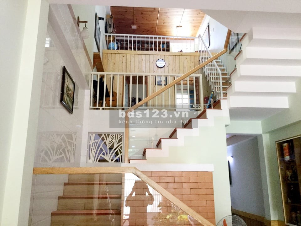 Nhà Khu VIP Celedo AEON Tân Phú, diện tích 80m² x 4 tầng, 5PN giá nhỉnh 10 tỷ