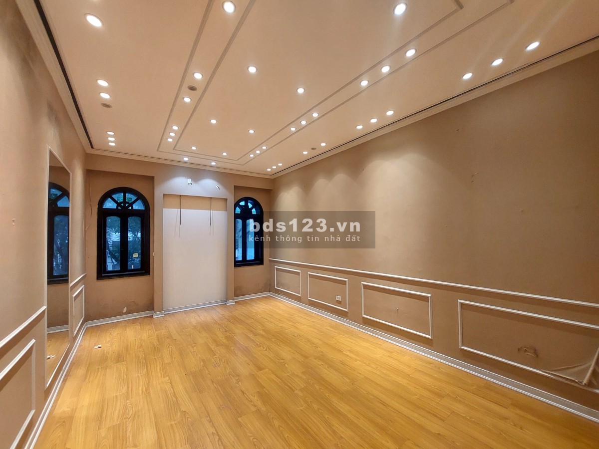 Nhà 2 mặt phố hiếm có khó tìm, Nam Đồng - Đặng Văn Ngữ, 62m2 x 5T, 26.5 tỷ
