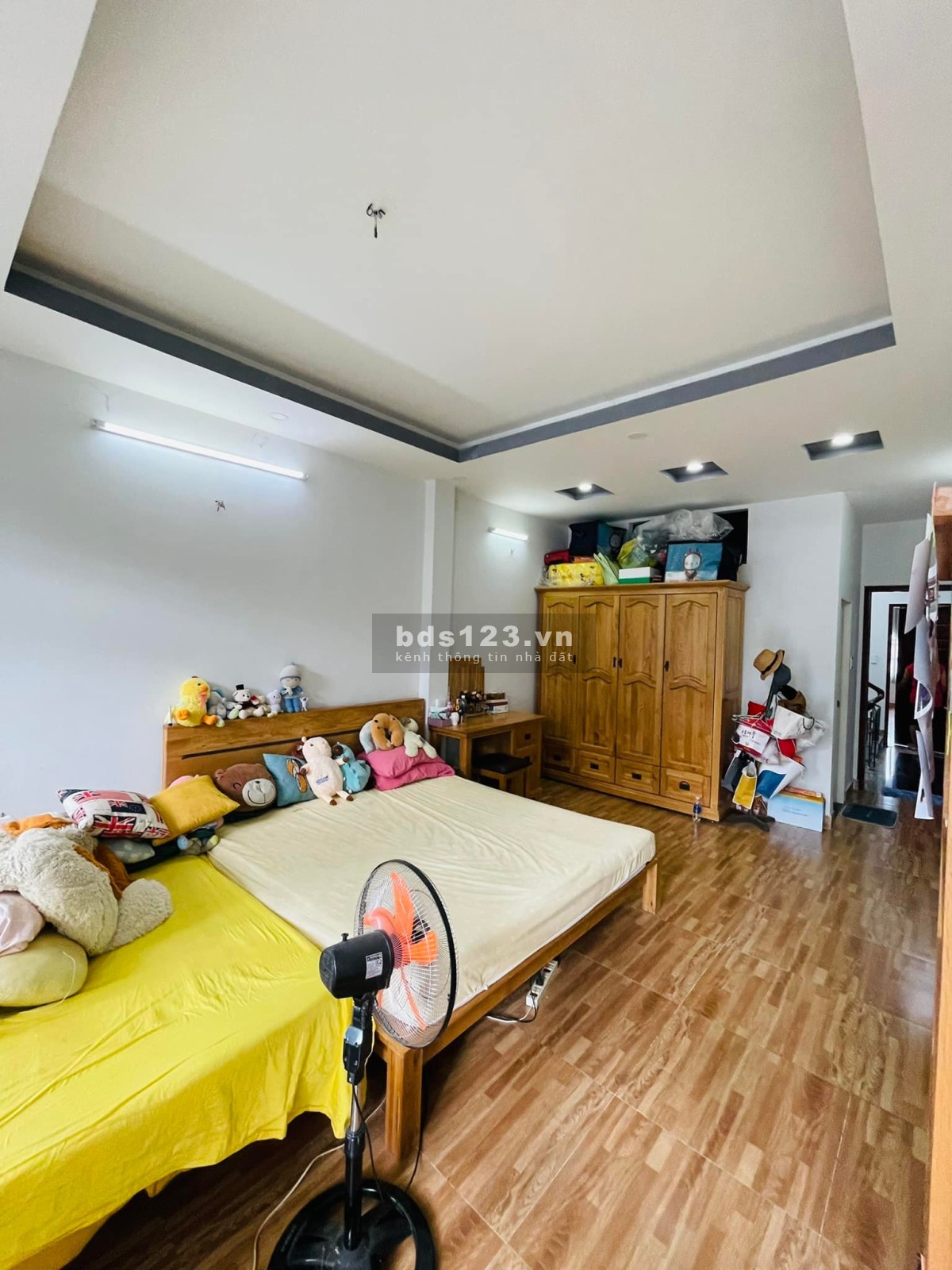 Tương lai mặt tiền 70m hẻm ô tô tránh nhà đẹp chủ gấp bán, sổ hồng riêng vuông đét