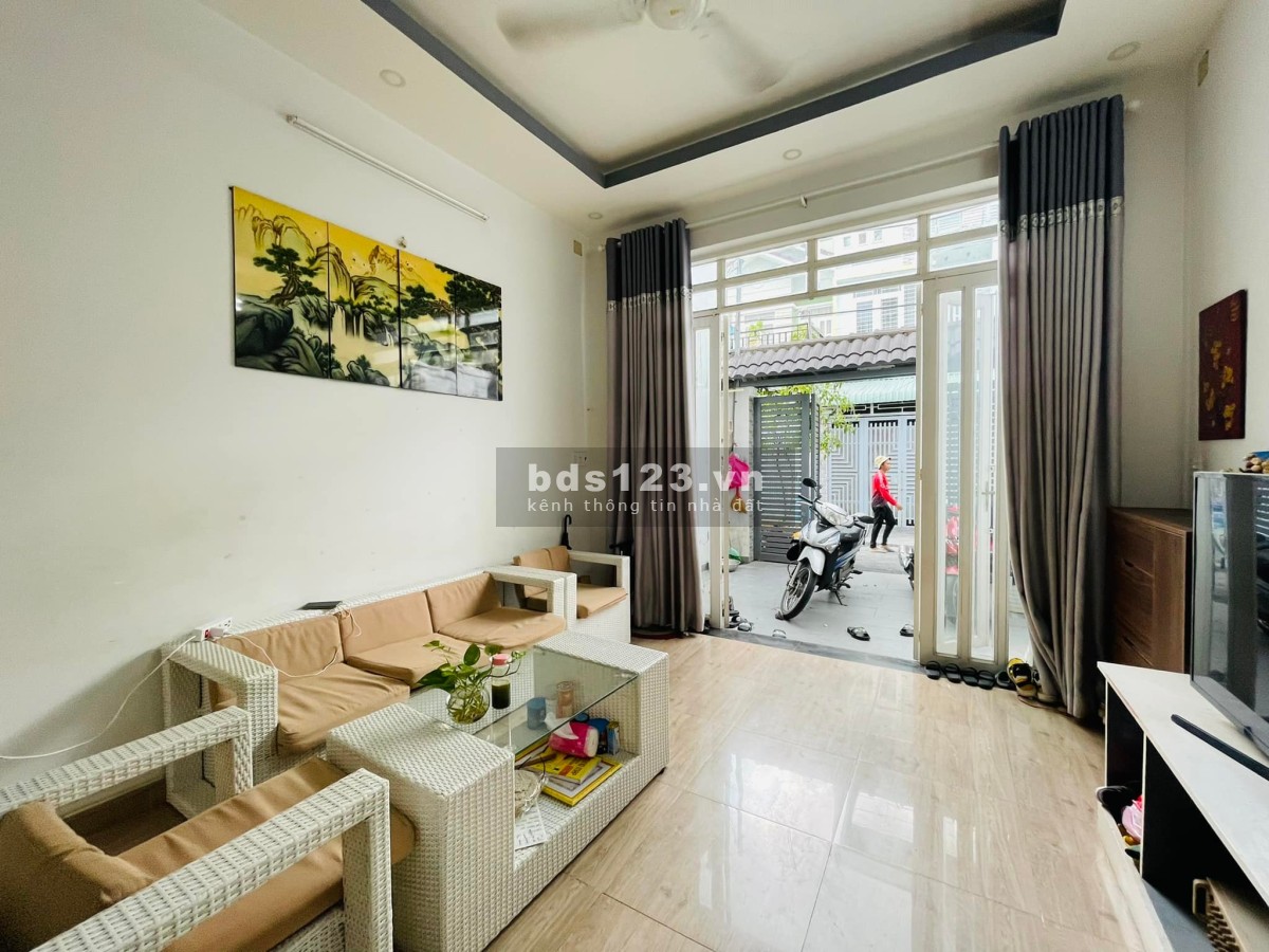 Tương lai mặt tiền 70m hẻm ô tô tránh nhà đẹp chủ gấp bán, sổ hồng riêng vuông đét
