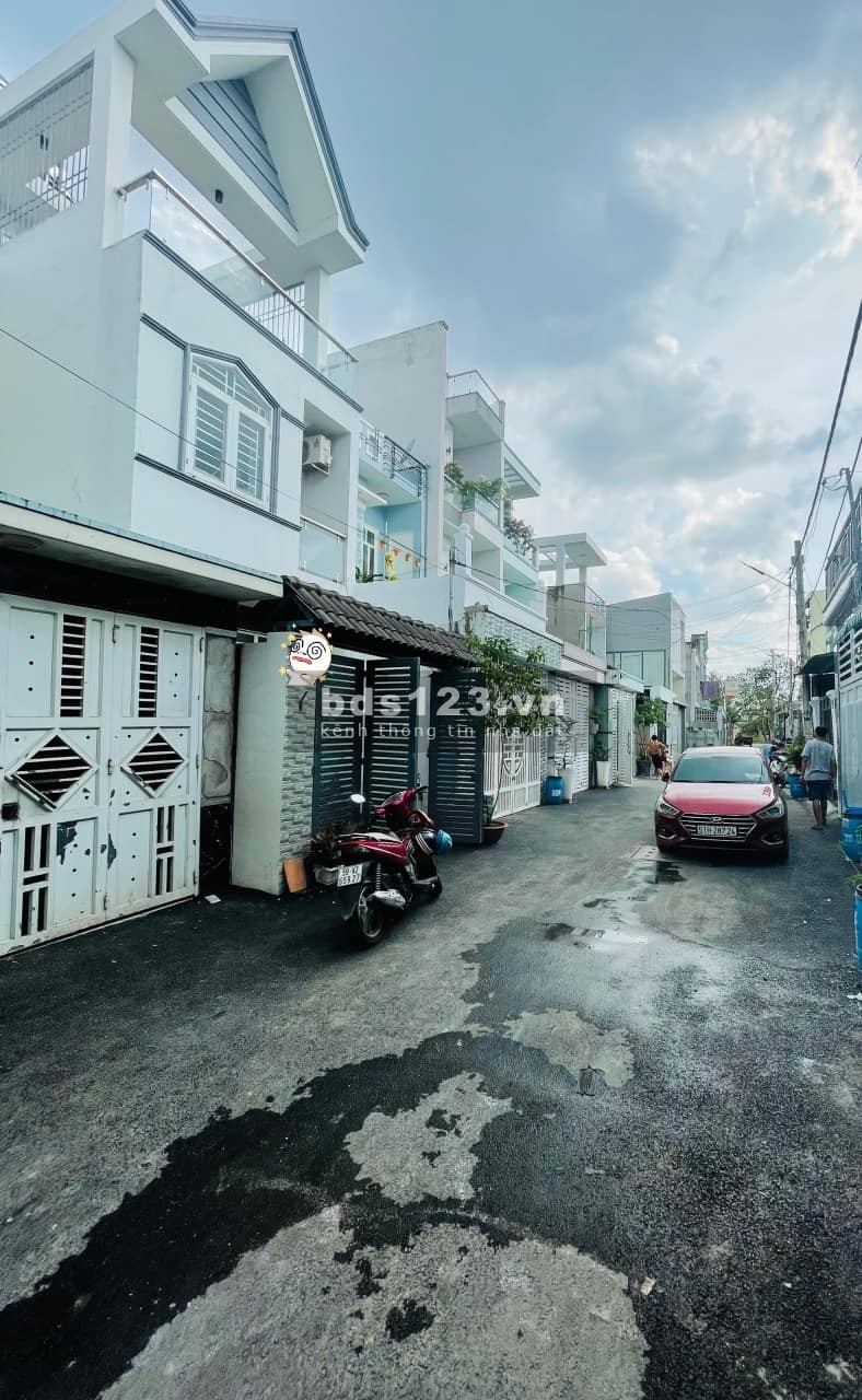 Tương lai mặt tiền 70m hẻm ô tô tránh nhà đẹp chủ gấp bán, sổ hồng riêng vuông đét