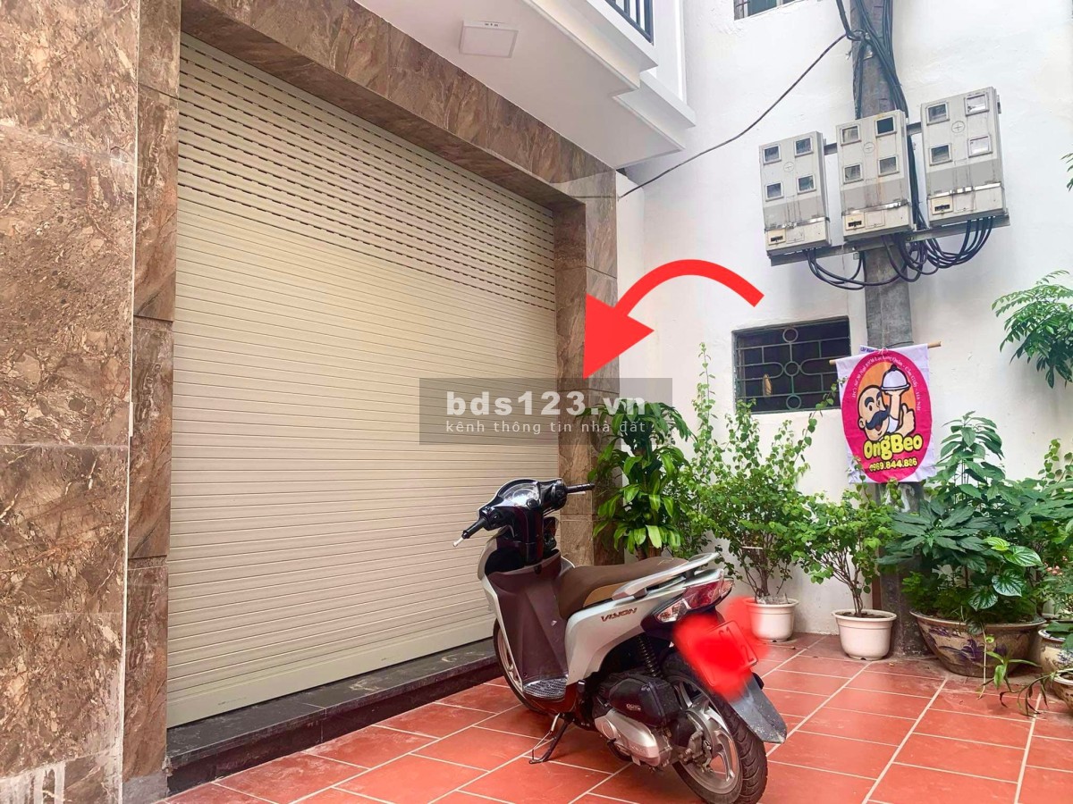 Nhà chính chủ Lạc Long Quân DT 37m² MT 3,8m, giá chỉ 7,35 tỷ đồng