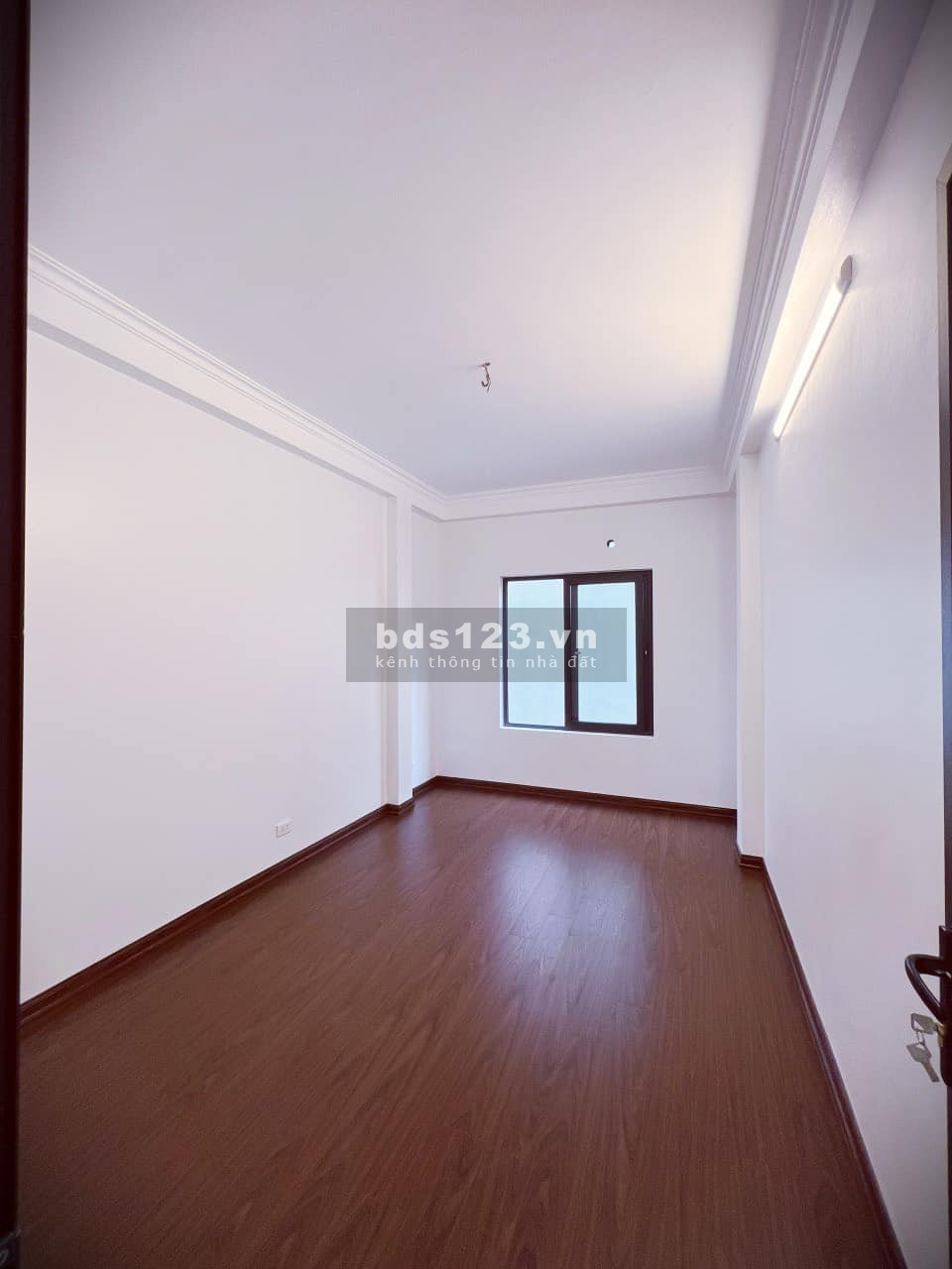 Bán nhà siêu phẩm Hoàng Mai ô tô đỗ cổng dtsd 27m2, 5 tầng đúc giá chỉ 2.83 tỷ