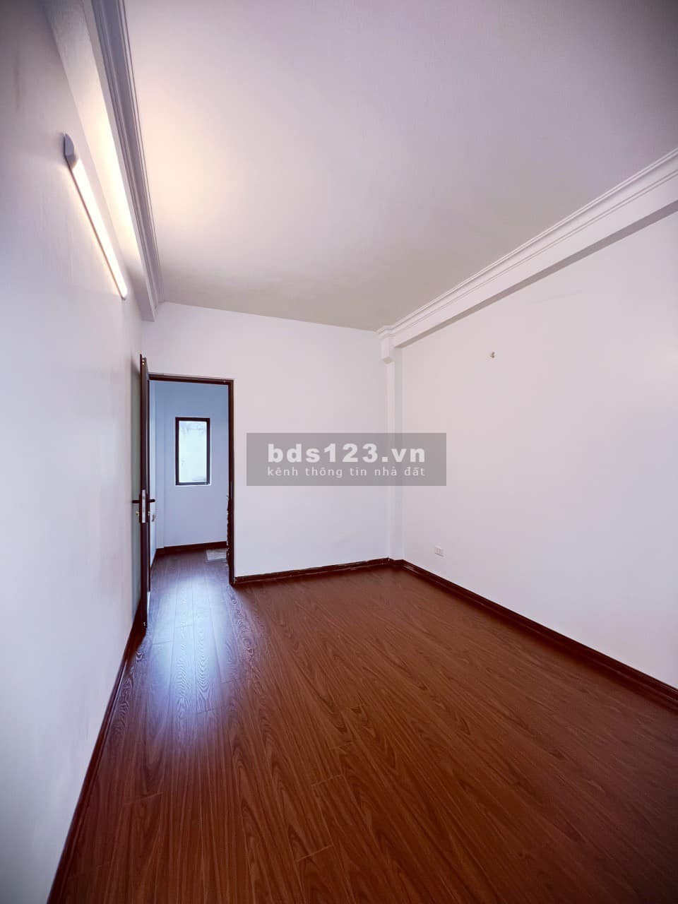 Bán nhà siêu phẩm Hoàng Mai ô tô đỗ cổng dtsd 27m2, 5 tầng đúc giá chỉ 2.83 tỷ