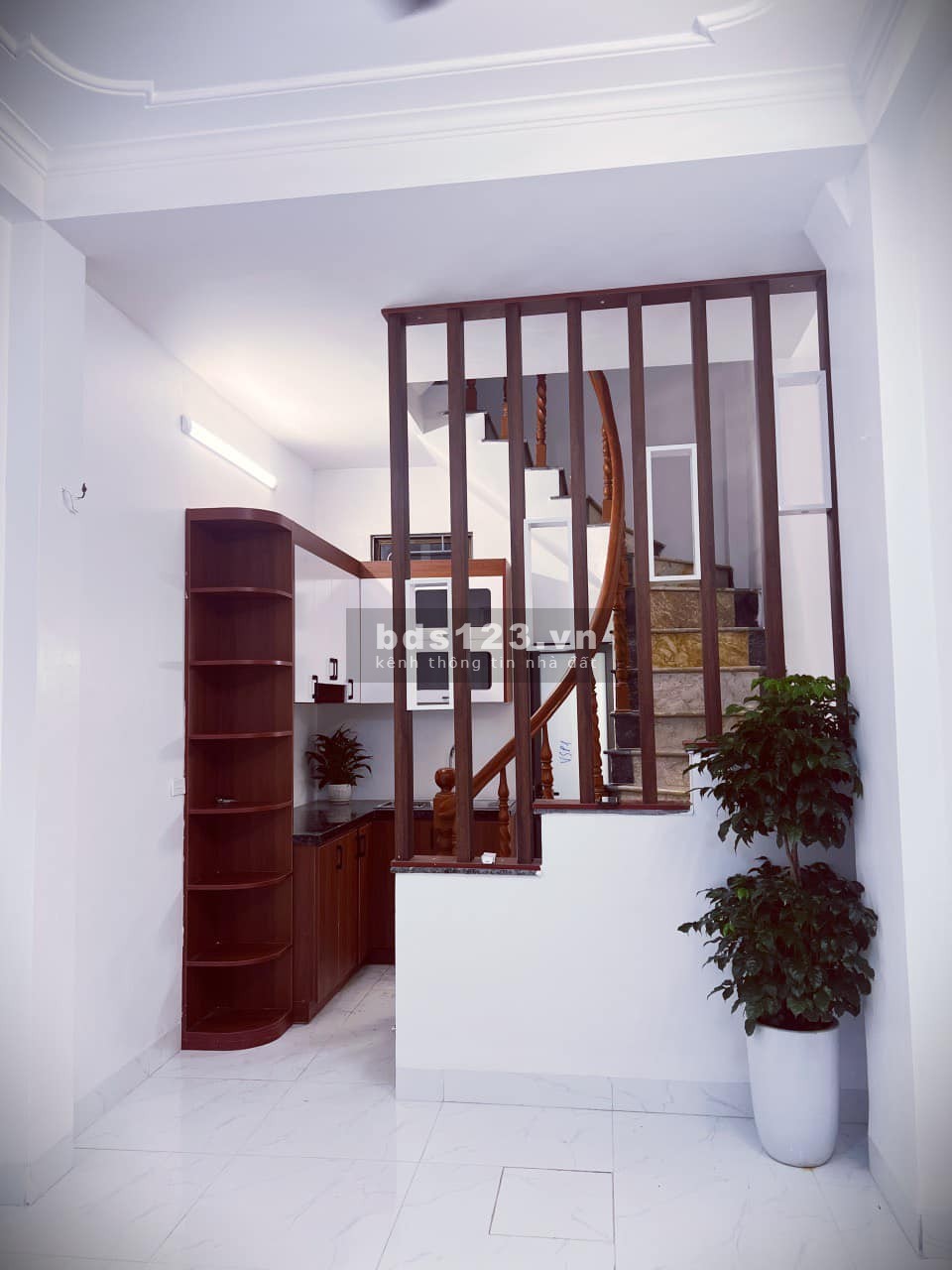 Bán nhà siêu phẩm Hoàng Mai ô tô đỗ cổng dtsd 27m2, 5 tầng đúc giá chỉ 2.83 tỷ