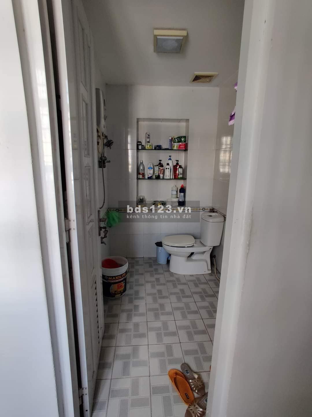 Rất gấp bán Nhà Nguyễn Biểu, Phường 1, Quận 5 liên hệ xem nhà 0901691615