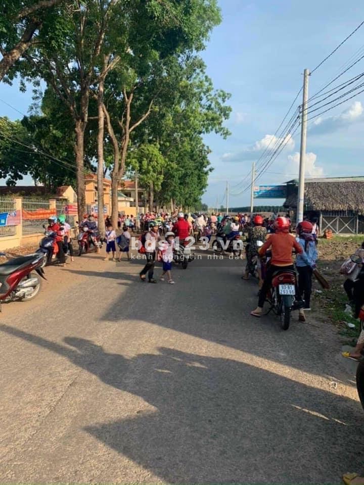 Đất ở thị trấn mặt tiền, thổ cư sổ hồng riêng, giá tốt đầu tư sinh lời lh 0773161606