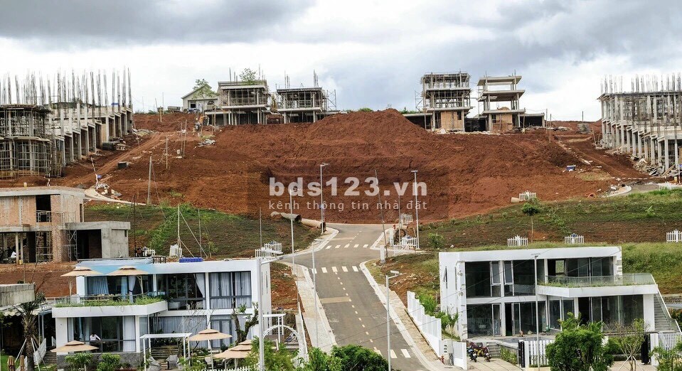 Vị trí cực kỳ khan hiếm cách TP.Bảo Lộc 6km nằm kề mặt tiền đường lớn