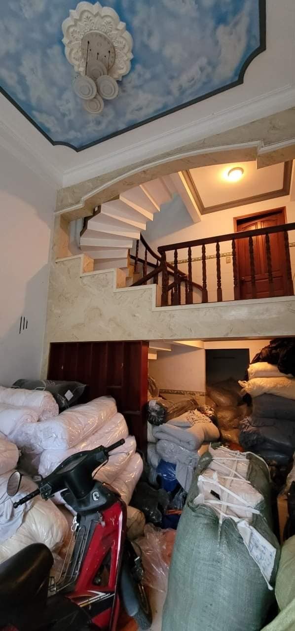 Bán gấp nhả hẻm chính chủ DT 40m², giá bán hời chỉ 4,2 tỷ đồng TL
