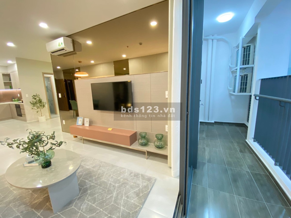 Bán căn hộ MT Eastmark City view sông mát mẻ siêu xịn chỉ 39tr/m2 LH 0909 552 *** - Minh Thư