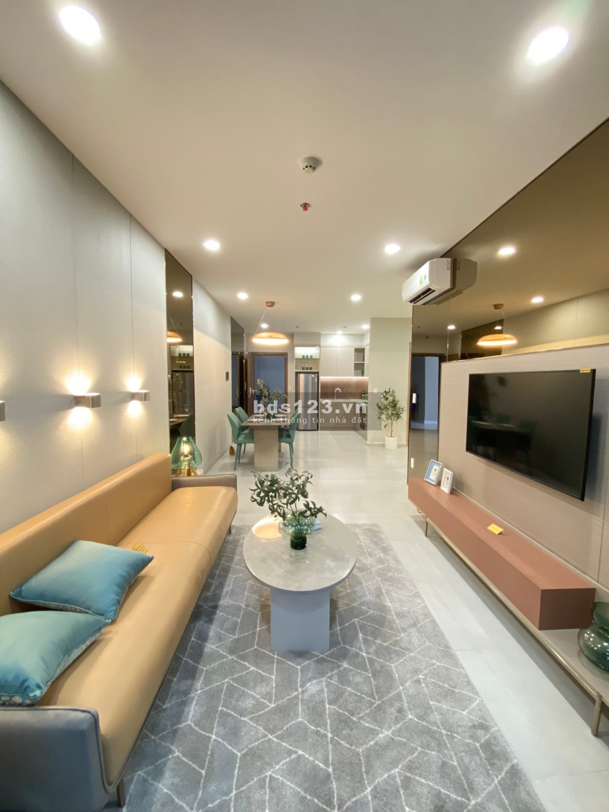 Bán căn hộ MT Eastmark City view sông mát mẻ siêu xịn chỉ 39tr/m2 LH 0909 552 *** - Minh Thư