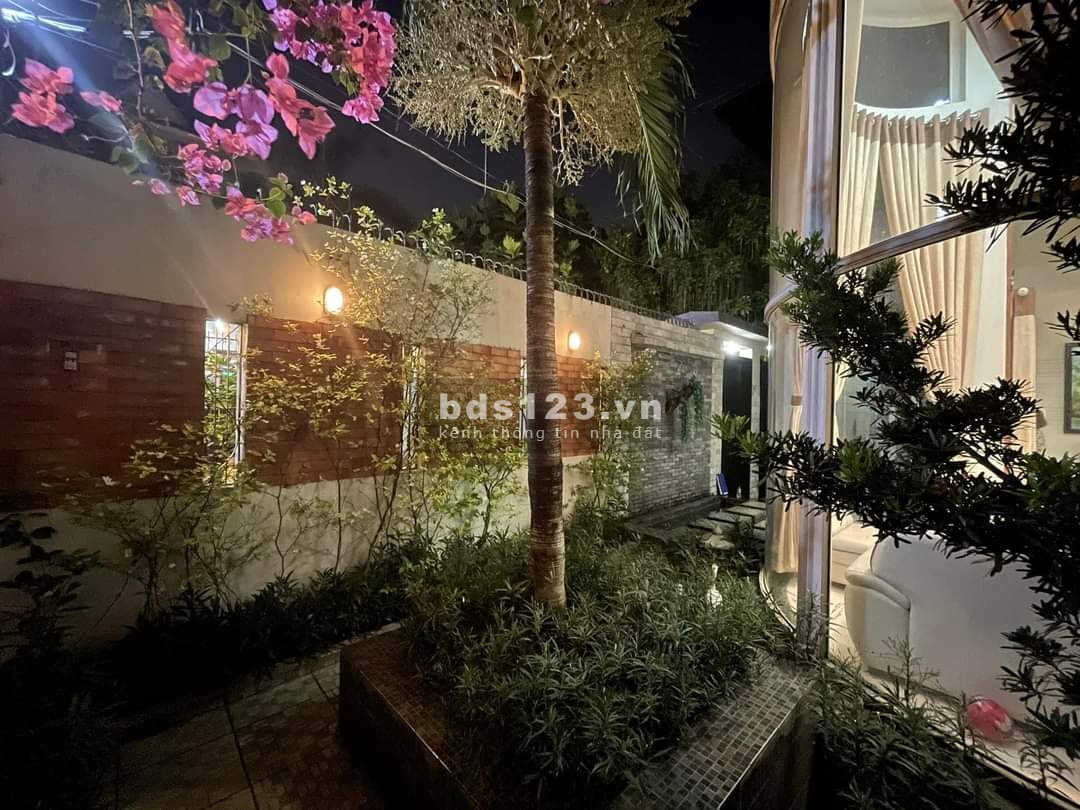 Khu biệt thự VIP có DT 191 m đường 10m Đặng Văn Bi trung tâm Thủ Đức