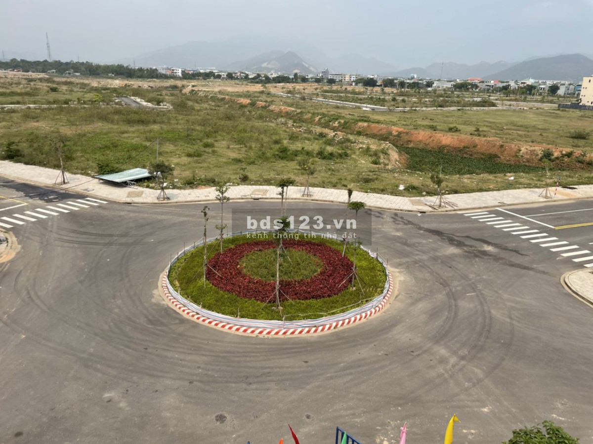 Đất nền trung tâm Đà Nẵng. Song song với biển. Giá chỉ từ 2 tỷ/ lô