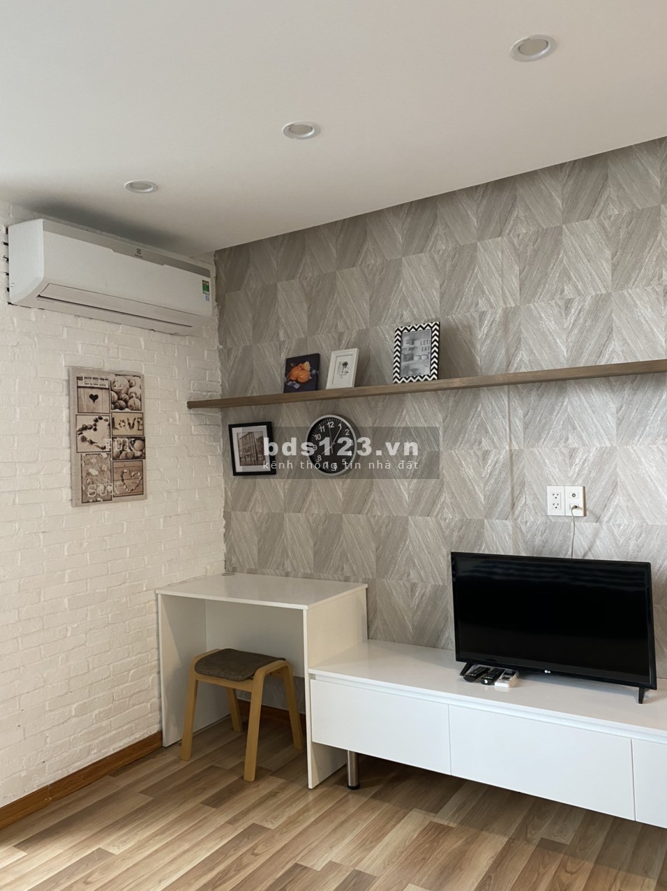 Bán Office-tel Orchard Garden -tầng trung, căn góc 2 mặt, 32m2 –bán kèm HĐ thuê dài hạn 1.95 tỷ BP