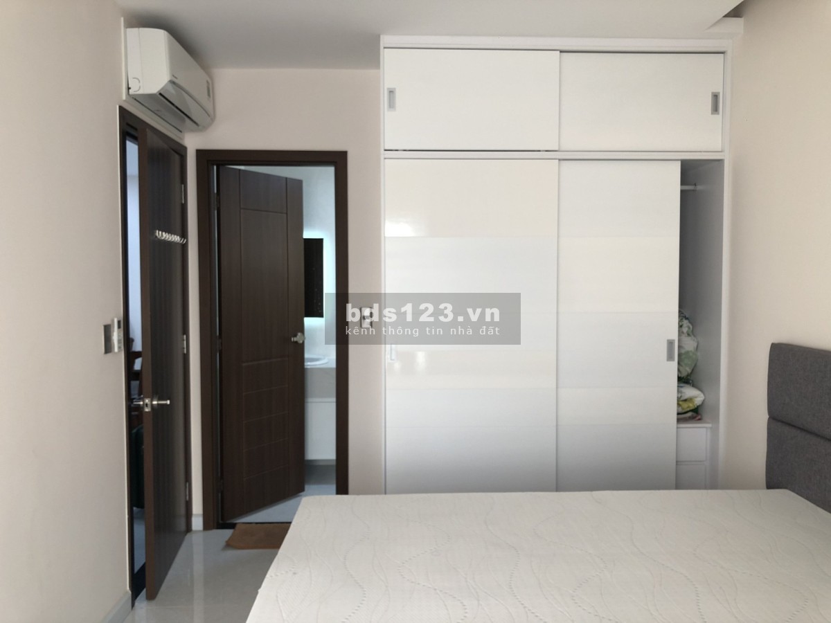 Bán căn hộ 100m2 Viva Riverside tầng 23 Quận 6 giá thương lượng, lh 0903030247