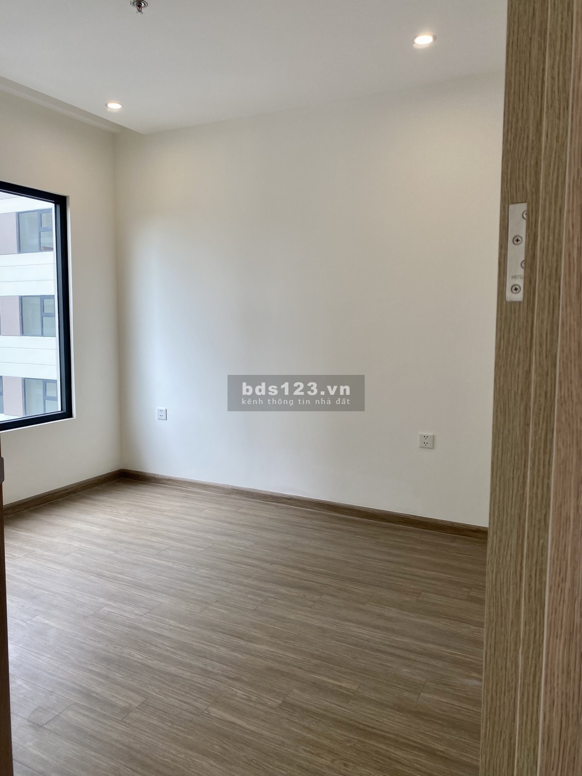 Cần bán nhanh căn hộ 2PN Origami khu Vinhome Grand Park mới nhận nhà - Tầng trung view thoáng đẹp
