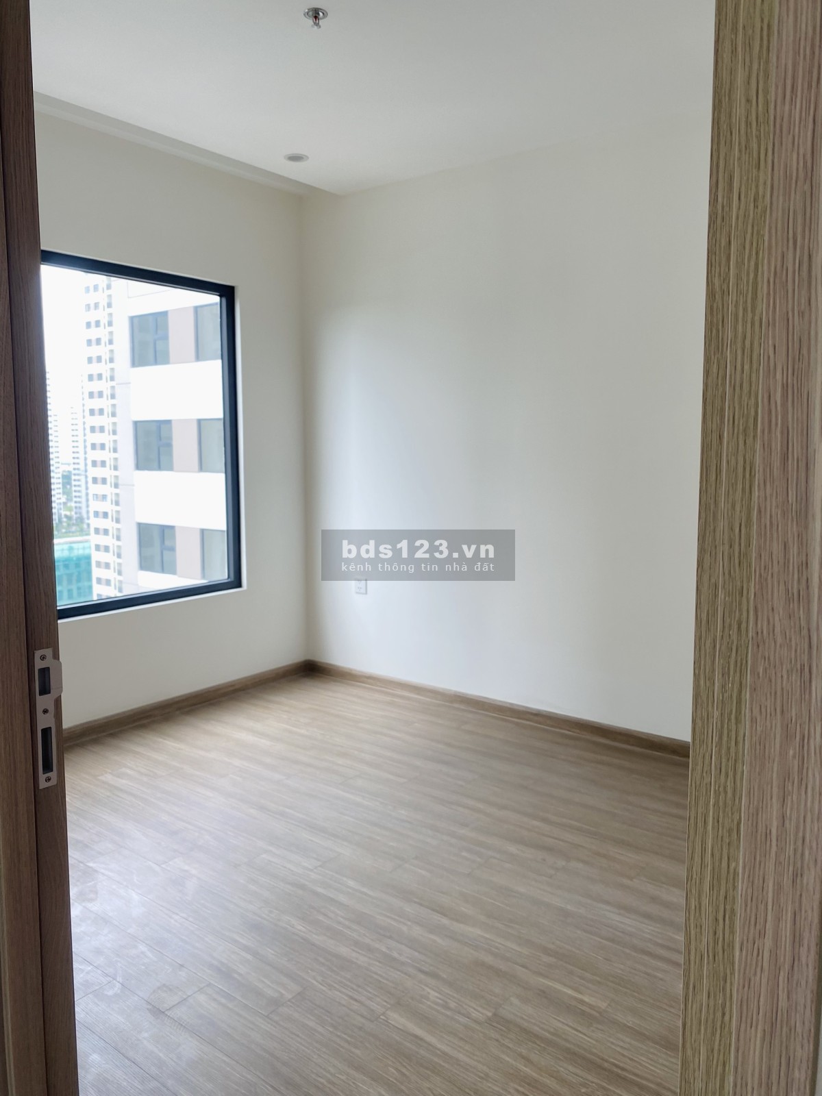 Cần bán nhanh căn hộ 2PN Origami khu Vinhome Grand Park mới nhận nhà - Tầng trung view thoáng đẹp