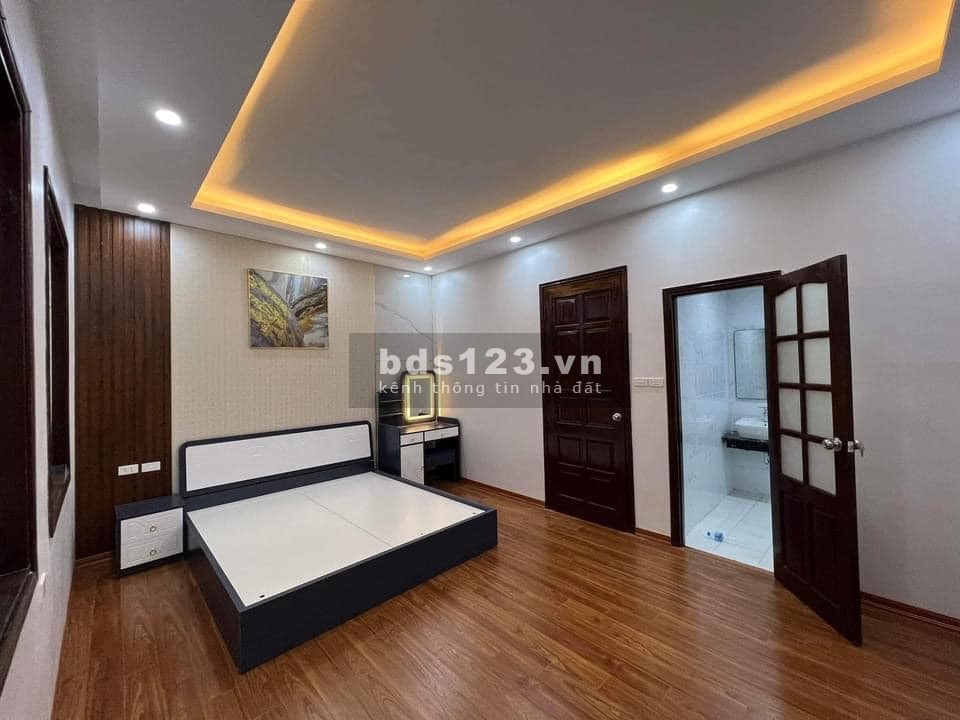 Bán nhà gấp phố Trịnh Đình Cửu, KĐT Định Công, DTSD 36m² x 4 tầng, giá bán 4,5 tỷ đồng