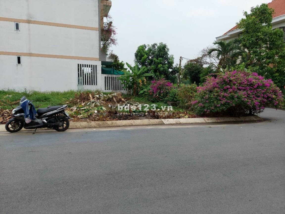 Gò Vấp, Bán đất góc biệt thự An Lộc đường Nguyễn Oanh DT 204m², giá chỉ 30 tỷ đồng