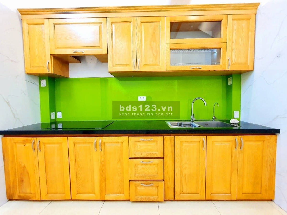 Bán nhà Hoàng Mai 38m2 5 tầng, MT 3.8m, chỉ 4.35 tỷ Hoàng Mai. Alo em Lan 24/24h 0975258510