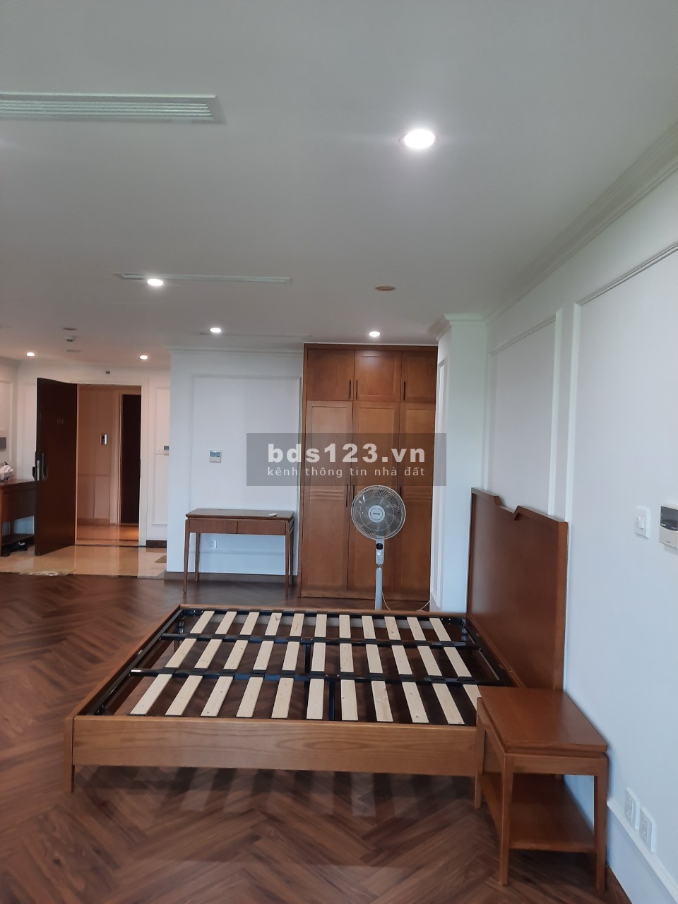 Cho thuê căn hộ cao cấp mới hoàn thiện tại Tòa nhà T-PLACE 30A Lý Thường Kiệt, Hoàn Kiếm, Hà Nội