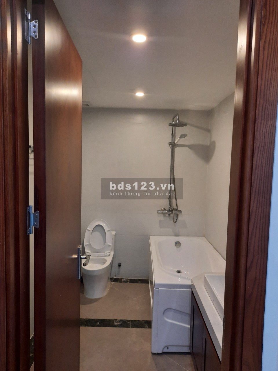 Cho thuê căn hộ cao cấp mới hoàn thiện tại Tòa nhà T-PLACE 30A Lý Thường Kiệt, Hoàn Kiếm, Hà Nội