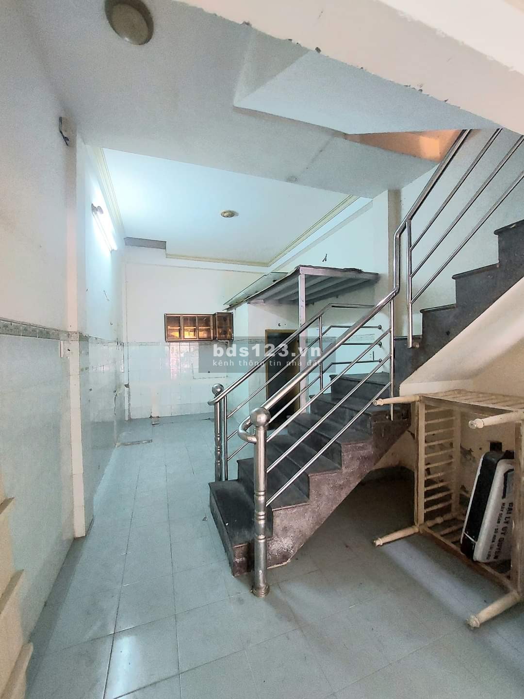 BÁN NHÀ KHU VIP PHẠM VĂN HAI, TÂN BÌNH, RA MẶT TIỀN HẺM XE TẢI 20M, 4 TẦNG BTCT, DÀI 15M, 9.5TỶ