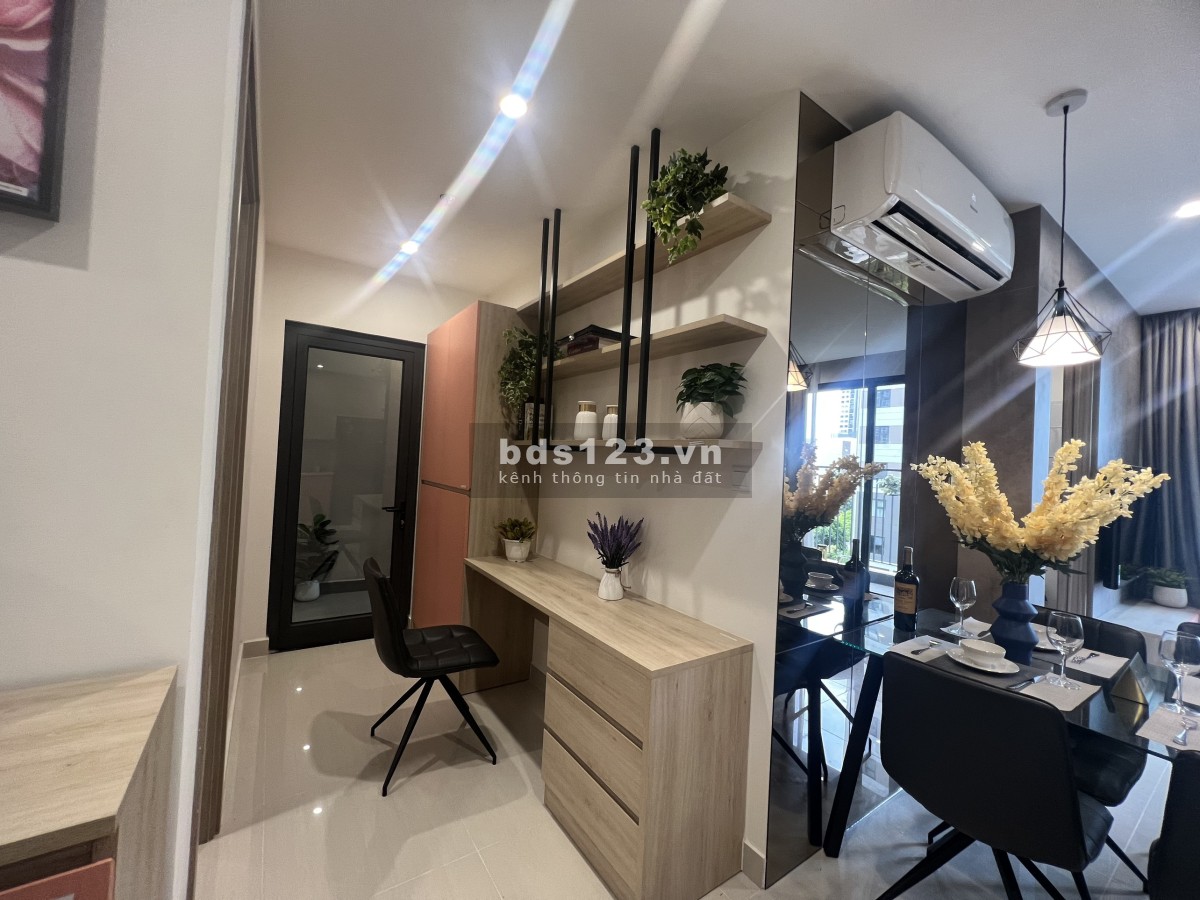 Bán căn hộ Vinhomes Ocean Park cắt lỗ 300 triệu căn 2 pn+1 giá 1.8 tỷ, tầng trung view sông San Hô