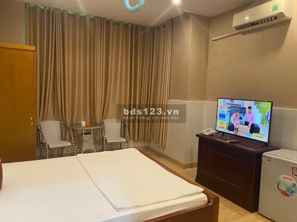 Bán khách sạn 125m2 5 tầng 15 phòng Đường Số Phạm Hữu Lầu Phú Mỹ Quận 7