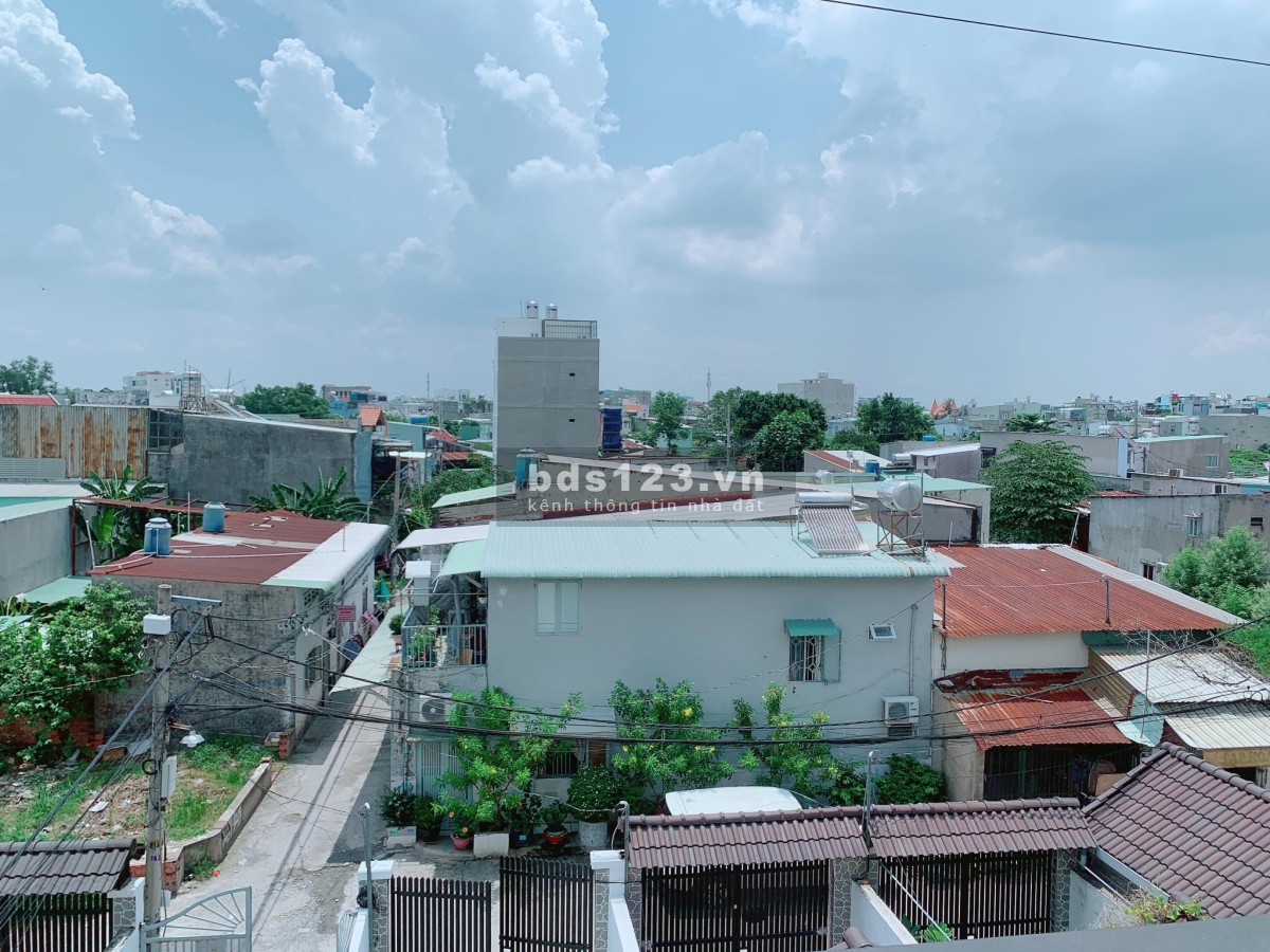 Chính chủ bán nhà siêu rẻ 64M2, giá 2,75 tỷ, QL1A, phường Thạnh Xuân, Quận 12, HCM