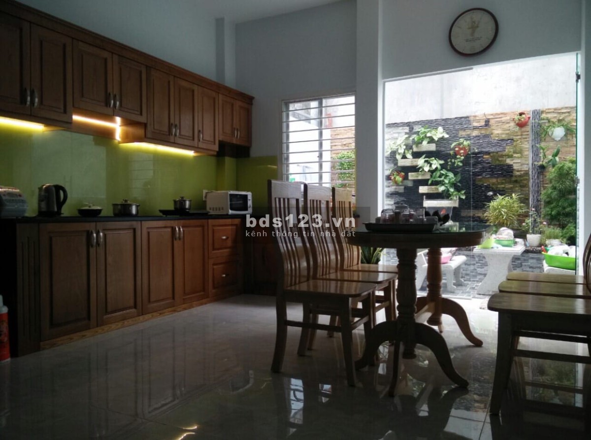 Bán nhà 3 tầng rộng 80m2 Đường Số cư xá Ngân Hàng giá bán 7.7 tỷ