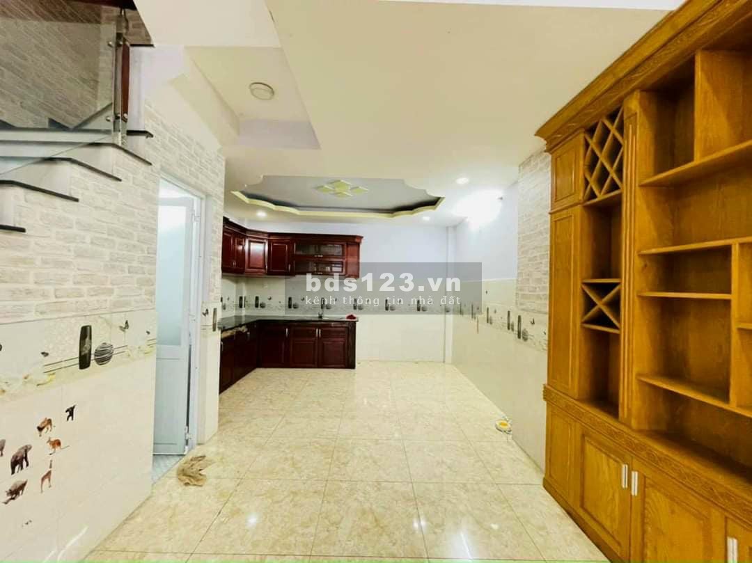 Bán nhà đường số Lâm Văn Bền 74m2 4 tầng P. Tân Quy Quận 7 giá 12.6 tỷ