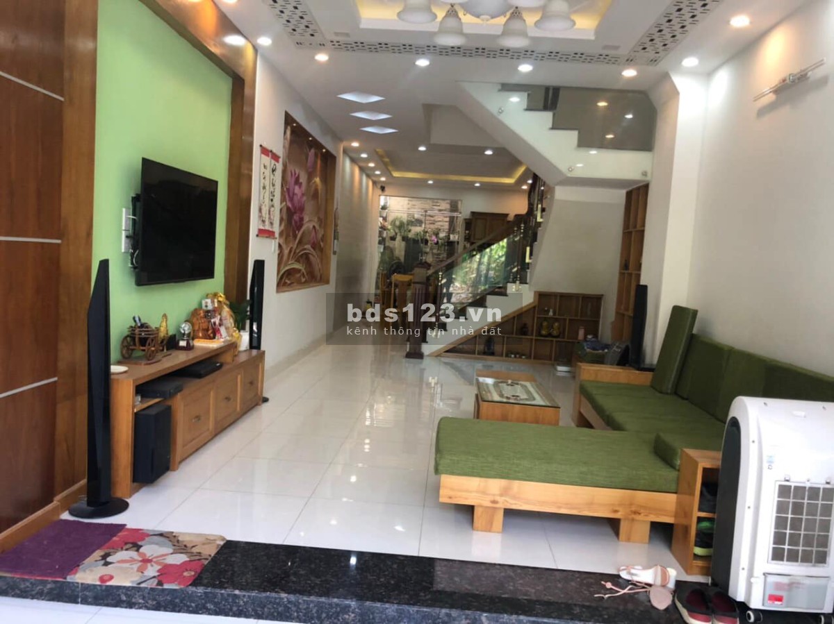 Bán nhà mặt tiền dtsd 72m2 5 tầng đường 14m phường Phú Mỹ Quận 7 giá 10.8 tỷ