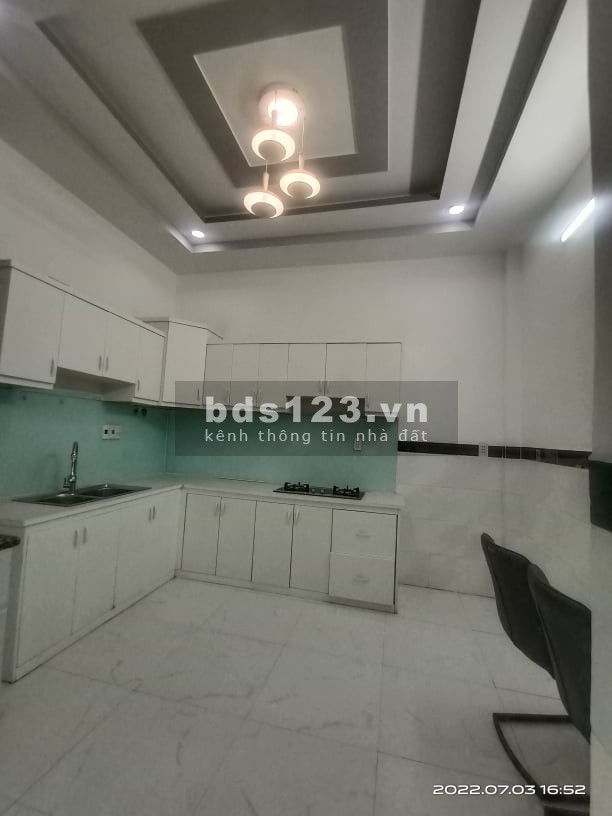 Nhà siêu đẹp thị trấn Nhà Bè, dtsd 50m2, giá bán 4.9 tỷ, 3 tầng, liên hệ Tú 0986354050