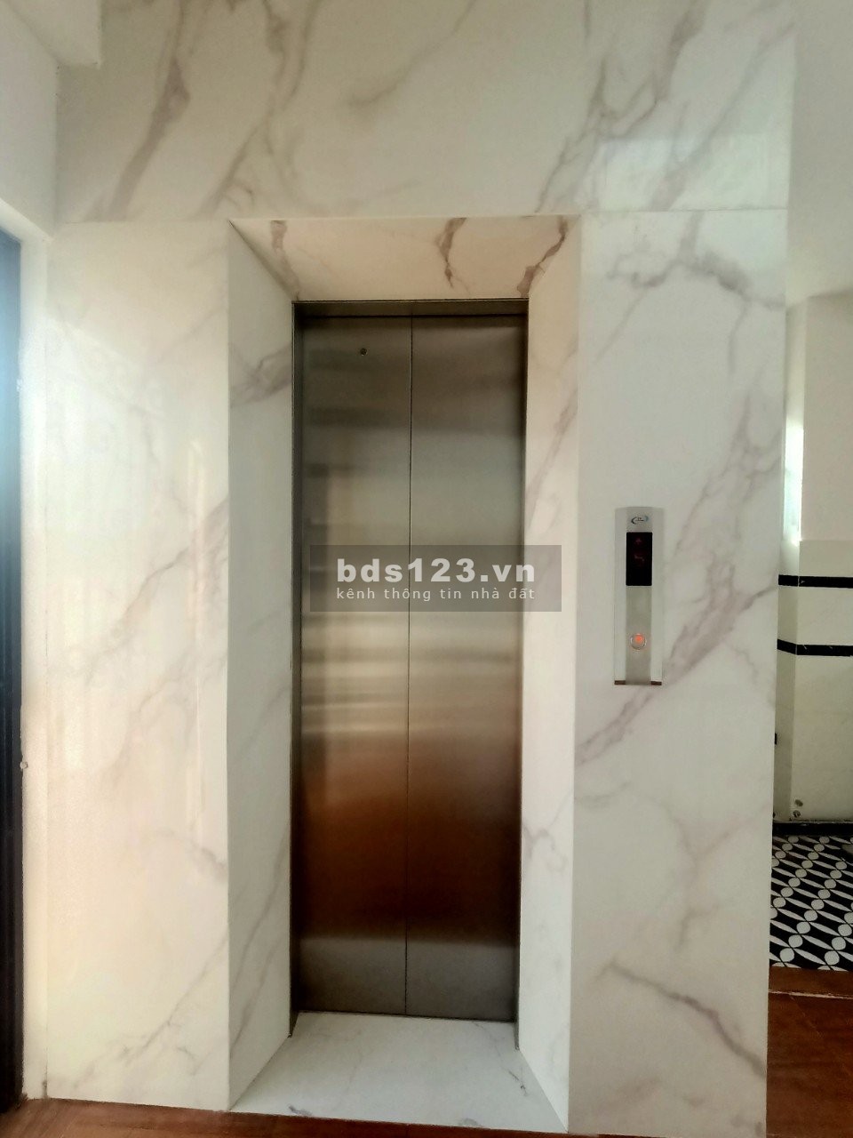 Bán nhà phố Trương Định, Hai Bà Trưng, ngõ ô tô 51m2 x 5 tầng, MT3,9m, chỉ 7,8 tỷ