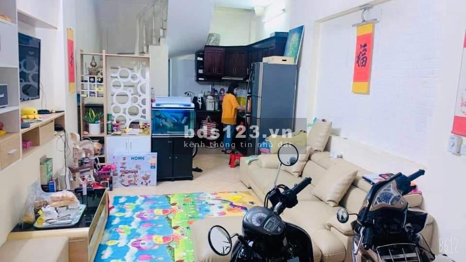 Bán nhà Lạc Long Quân lô góc ngõ thông 3 tầng giá tốt đầu tư sinh lời