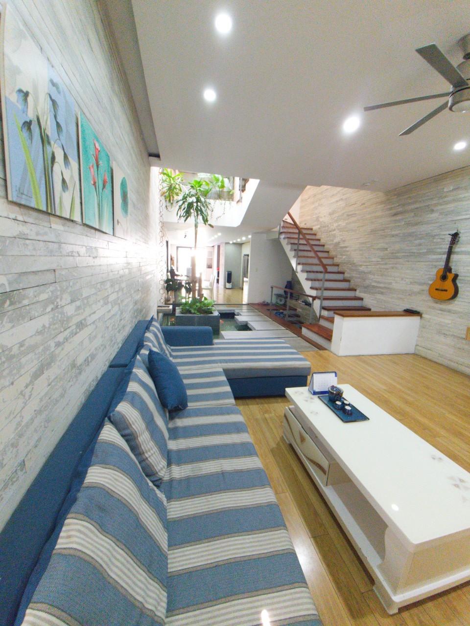 Bán shophouse Đà Nẵng khu trung tâm, đang cho thuê 480tr/năm, siêu đẹp