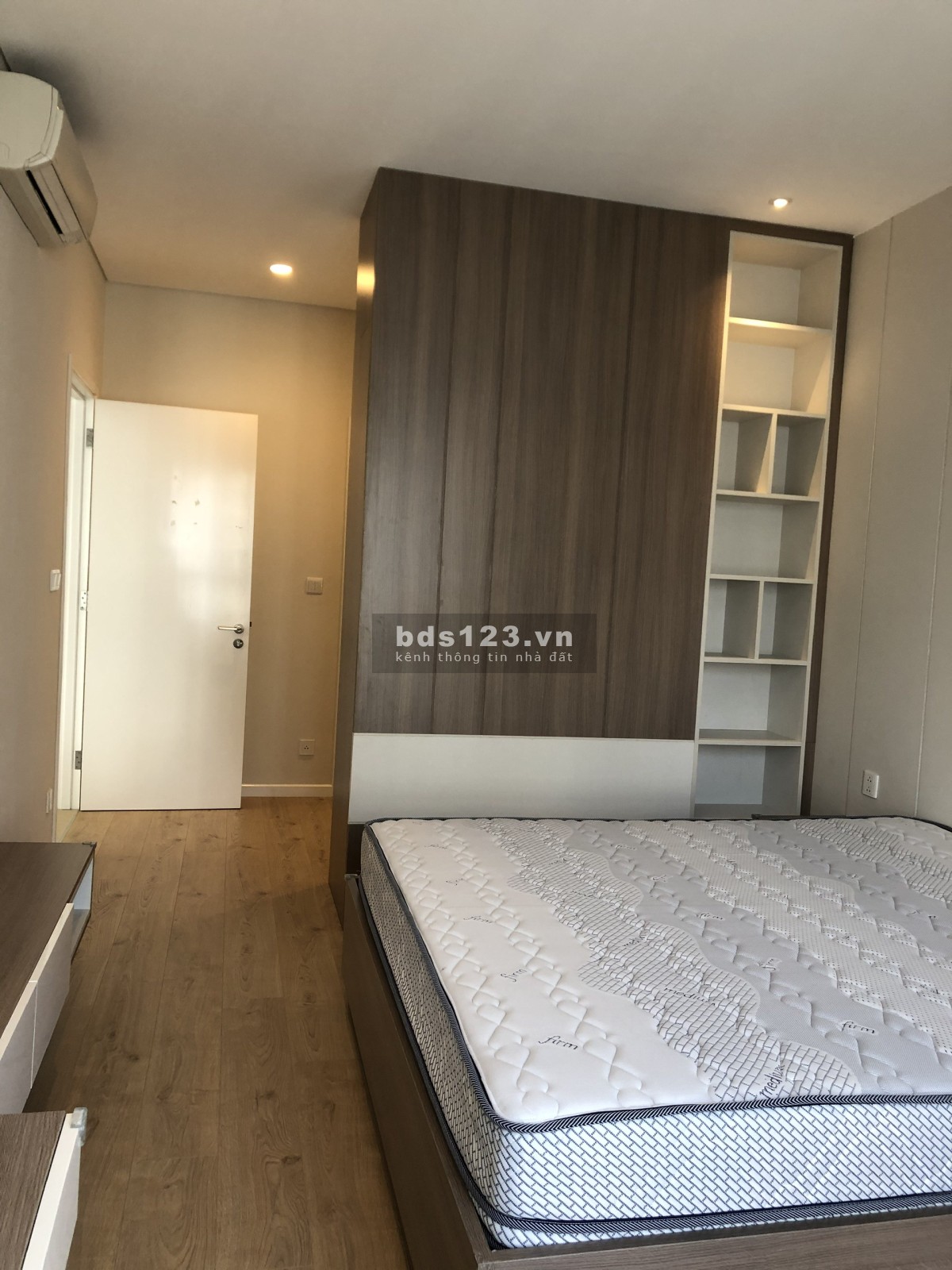 Chính chủ cần cho thuê căn hộ 2 phòng ngủ, giá tốt, liên hệ 0909550614