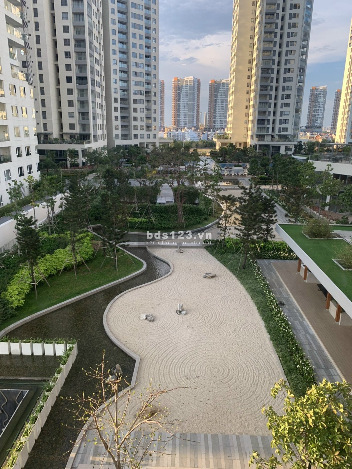Cho thuê căn hộ 3 pn chung cư Đảo Kim Cương nhà siêu đẹp, liên hệ 0909550614