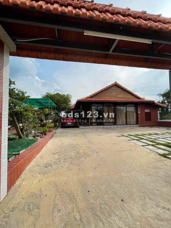 Bán khu nhà vườn nghỉ dưỡng 9.137m2 giá 9,1 tỷ tại xã Vĩnh Tân, huyện Vĩnh Cửu