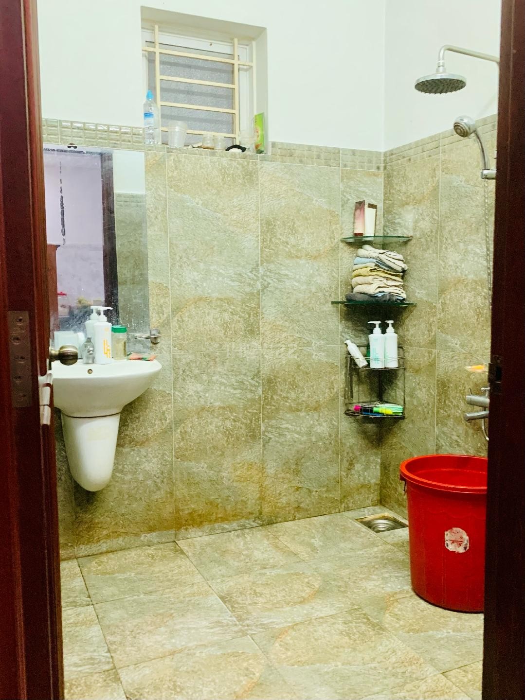 Bán gấp biệt thự mini mt Cách Mạng Tháng Tám, xe tải nặng dt 10.16x46.25m2, 2 tầng giá 32.69 tỷ