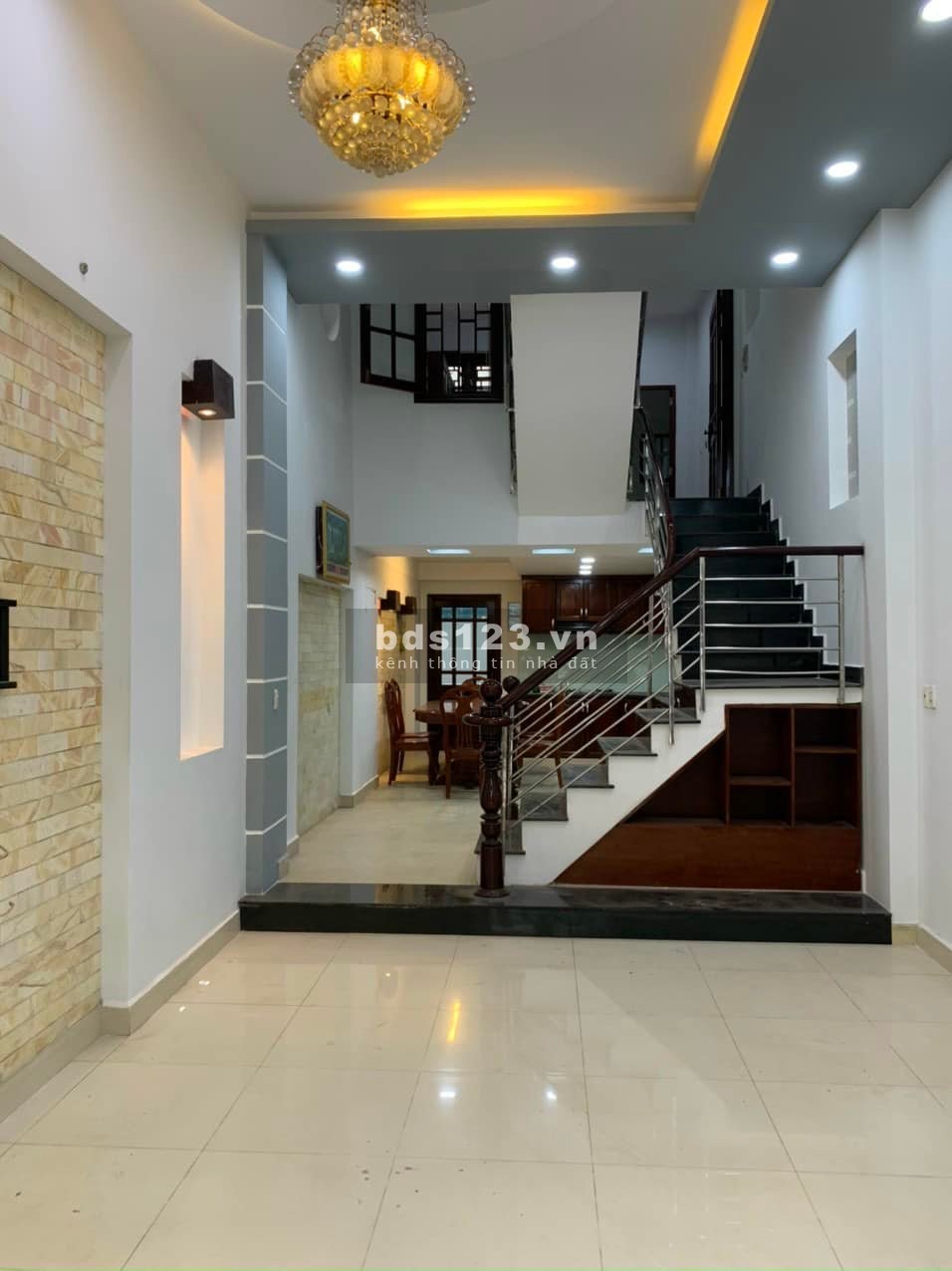 Bán nhà tuyêt phẩm hẻm Ôtô Huỳnh Tấn Phát giá bán 6.35 tỷ sổ hồng hoàn công