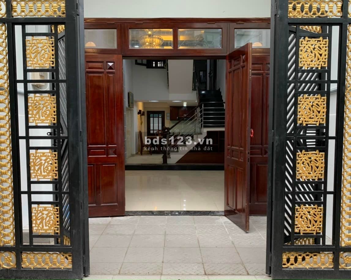 Bán nhà tuyêt phẩm hẻm Ôtô Huỳnh Tấn Phát giá bán 6.35 tỷ sổ hồng hoàn công