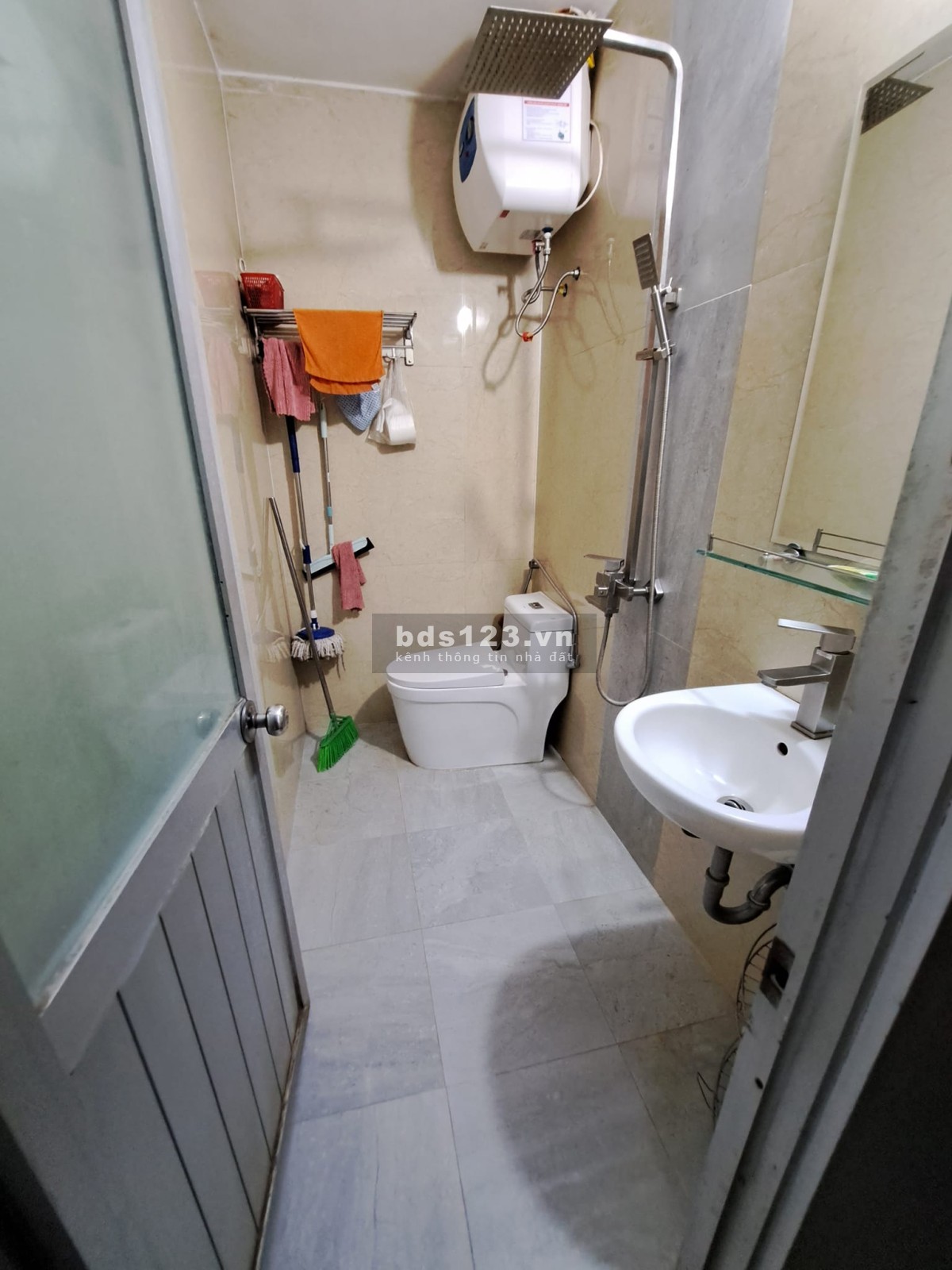Bán nhà Bằng Liệt, Hoàng Mai DT 37m² x 4 tầng, giá chỉ 3,45 tỷ đồng LH 0975258510
