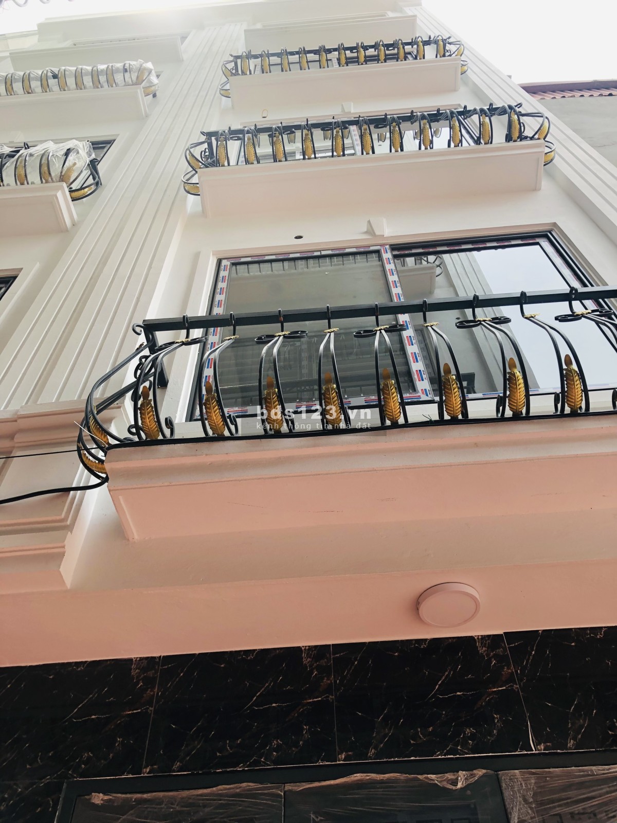 Bán nhà xây mới 32m2, 5 tầng giá 4.25 tỷ ngõ 858 đường Kim Giang, Thanh Liệt, Hoàng Mai