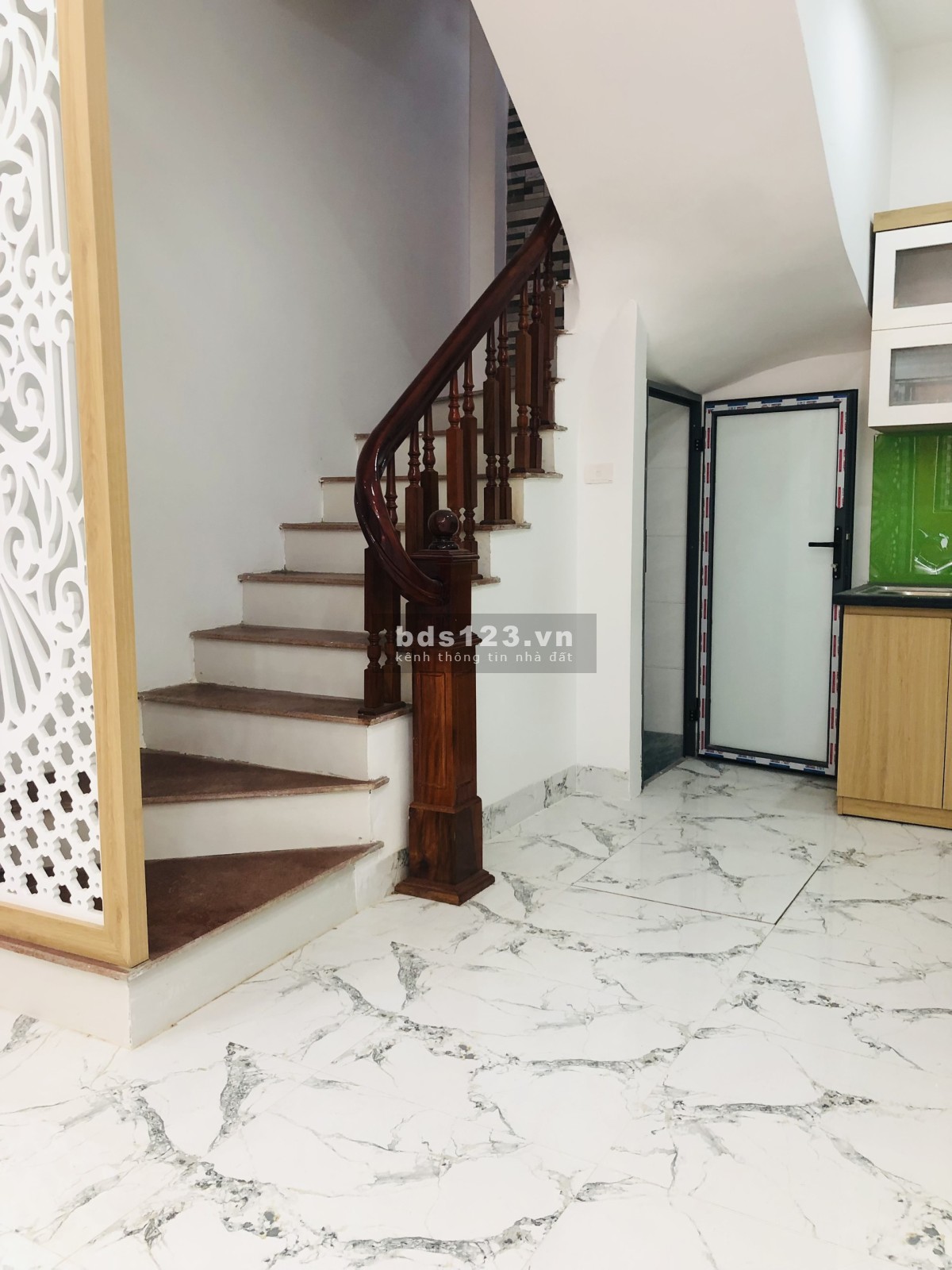 Bán nhà xây mới 32m2, 5 tầng giá 4.25 tỷ ngõ 858 đường Kim Giang, Thanh Liệt, Hoàng Mai