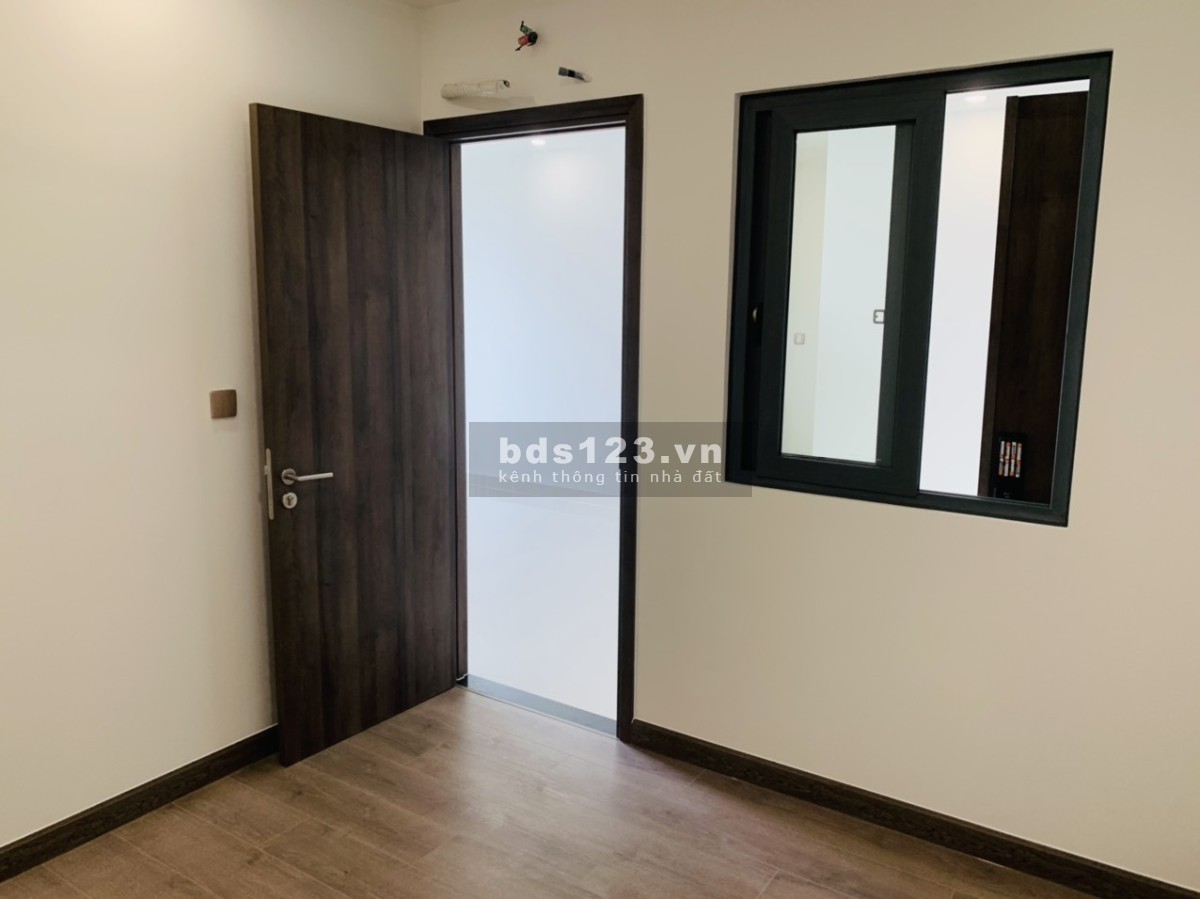 Cần bán căn hộ chung cư quận 7 Boulevard 2PN và 2WC, 70m2, giá bán khoảng 3.2 tỷ, hiện nhà trống